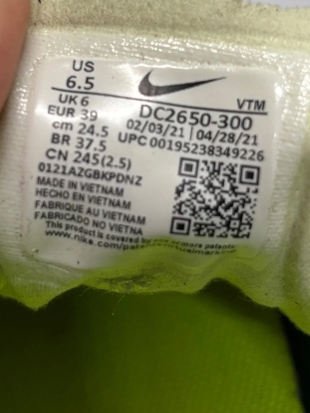 Nike Waffle One Volt Green Mesh Suede Sneakers Men’s 6.5 Trail Style Running S